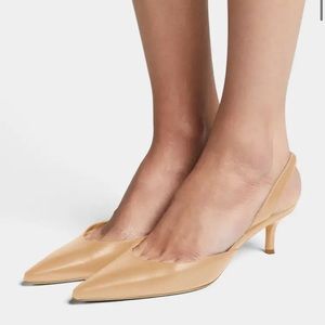 Manolo Blahnik Carolyne Leather Low Heel Pump, Nude size 7